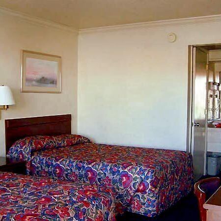 Economy Inn Monterey Seaside Dış mekan fotoğraf