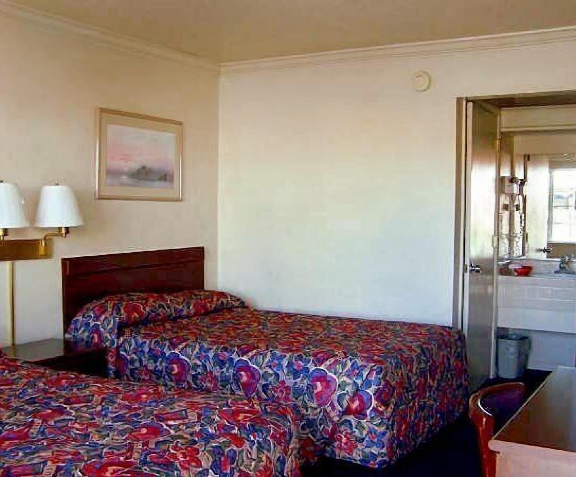Economy Inn Monterey Seaside Dış mekan fotoğraf